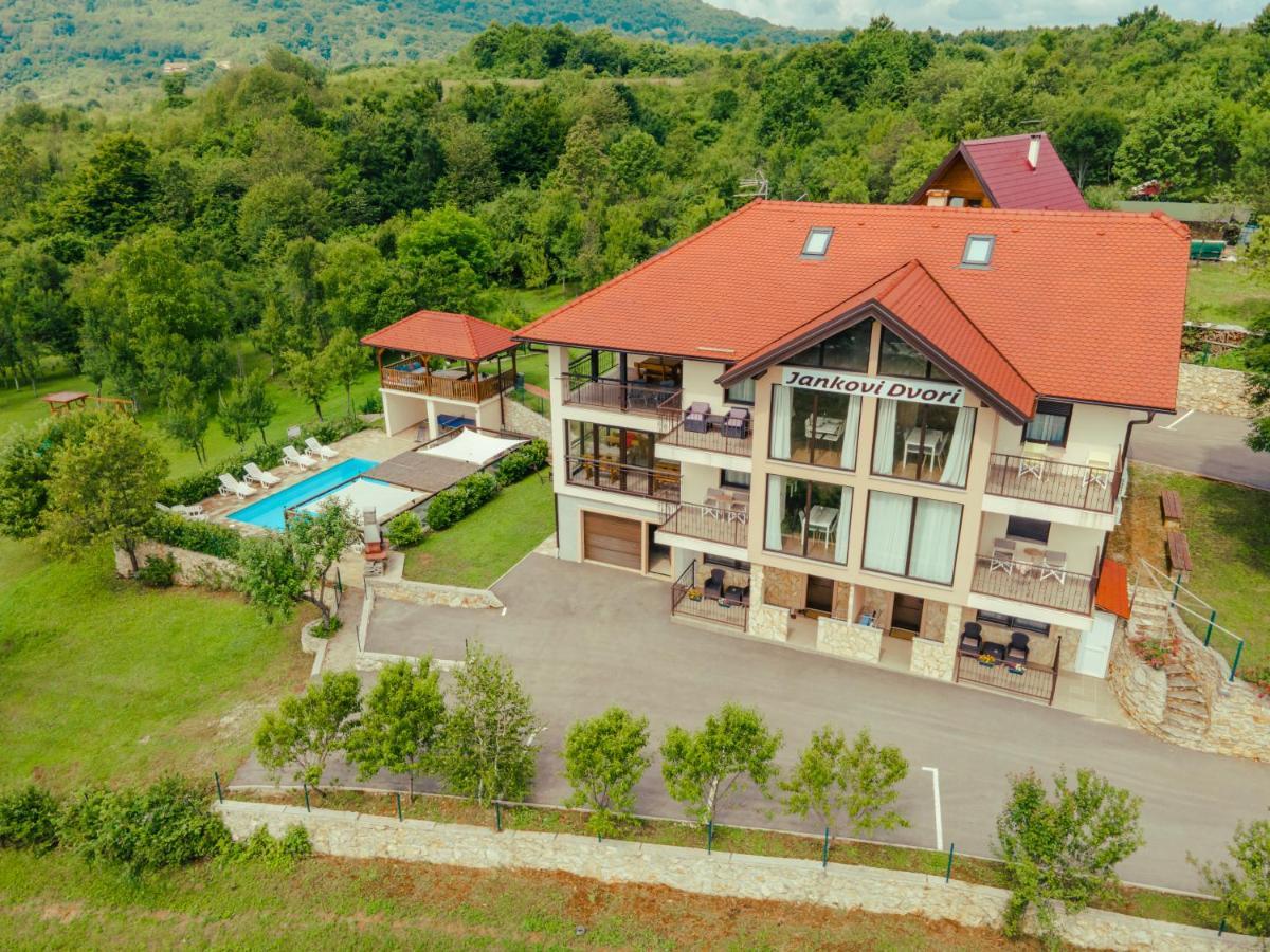 Jankovi Dvori Hotel Rakovica Eksteriør billede
