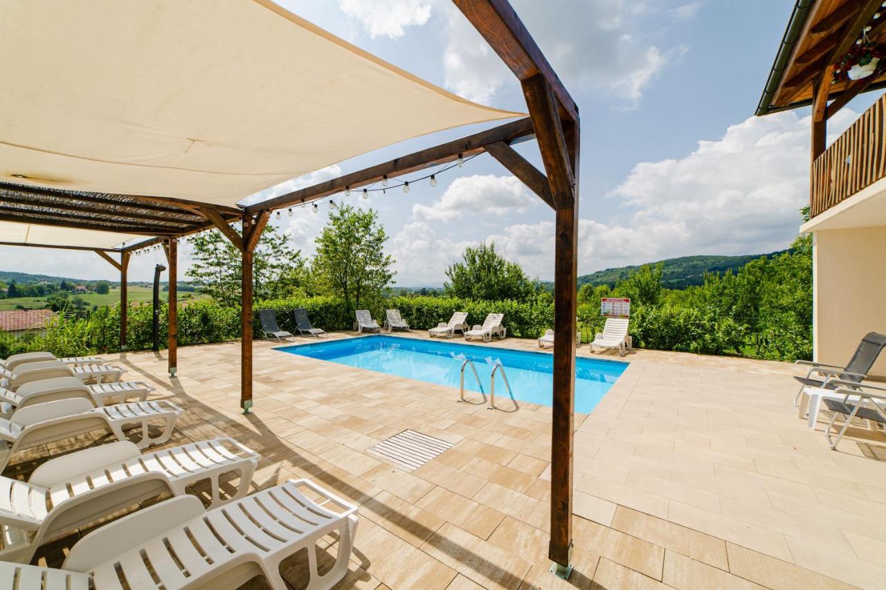 Jankovi Dvori Hotel Rakovica Eksteriør billede