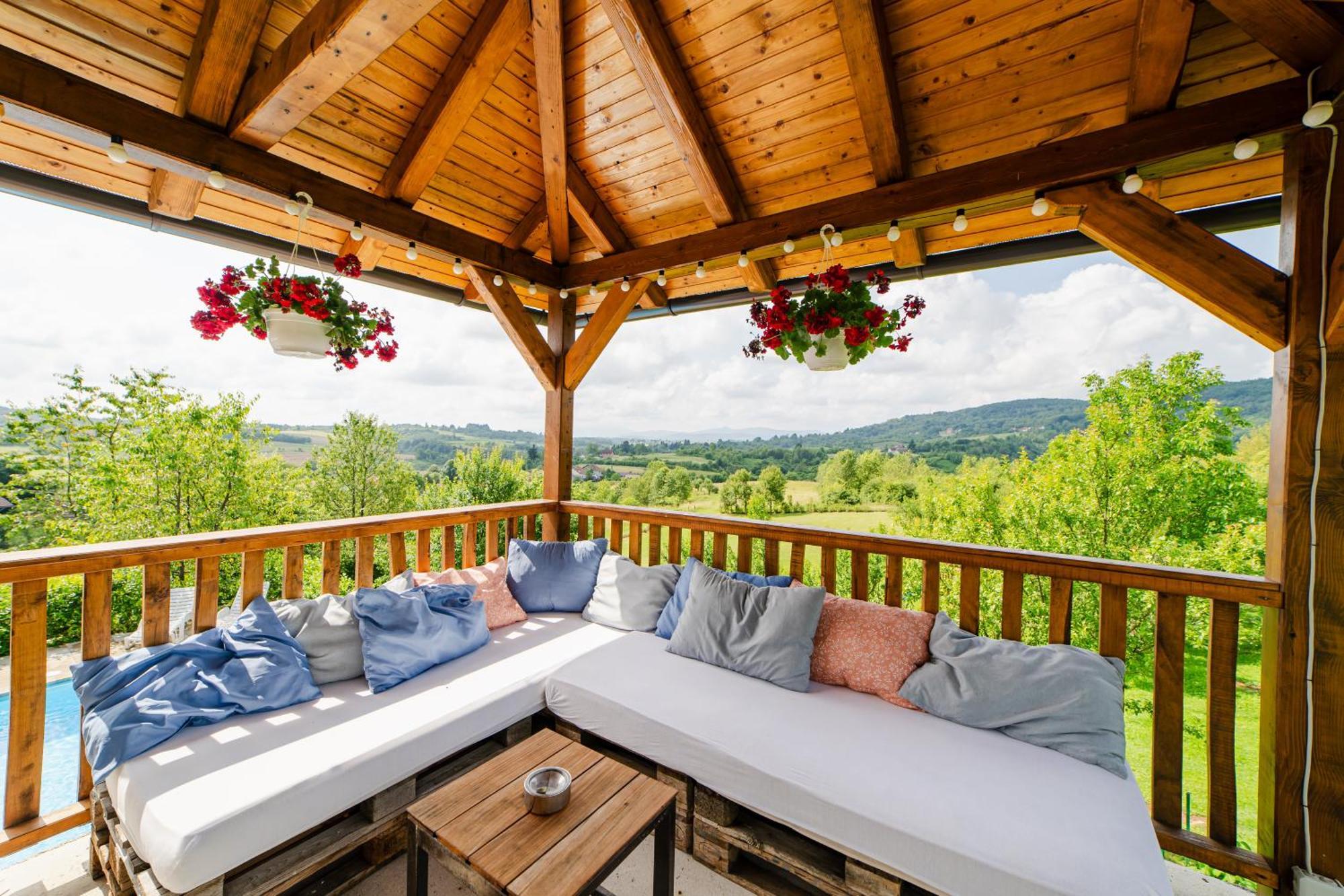 Jankovi Dvori Hotel Rakovica Eksteriør billede