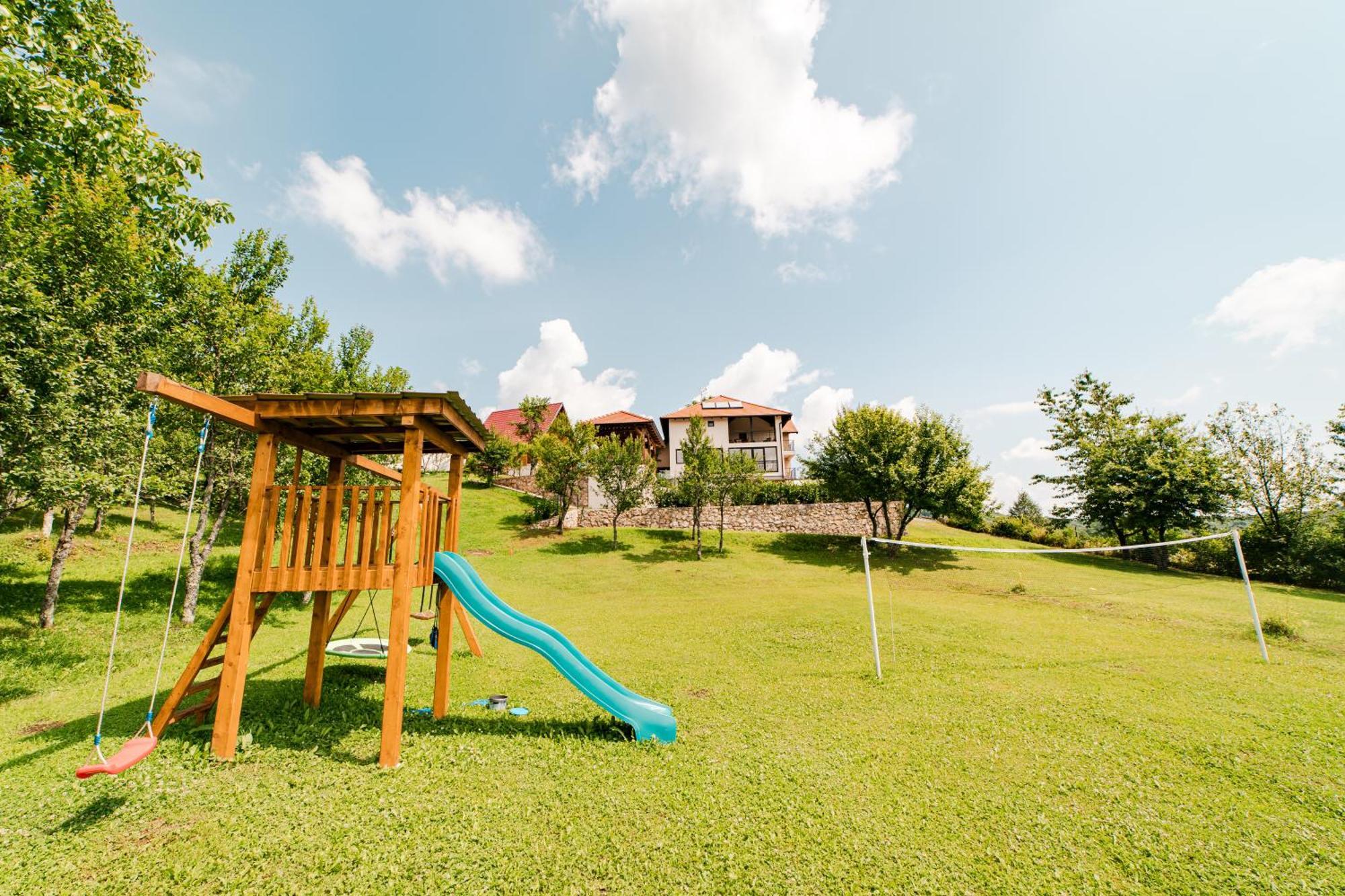 Jankovi Dvori Hotel Rakovica Eksteriør billede