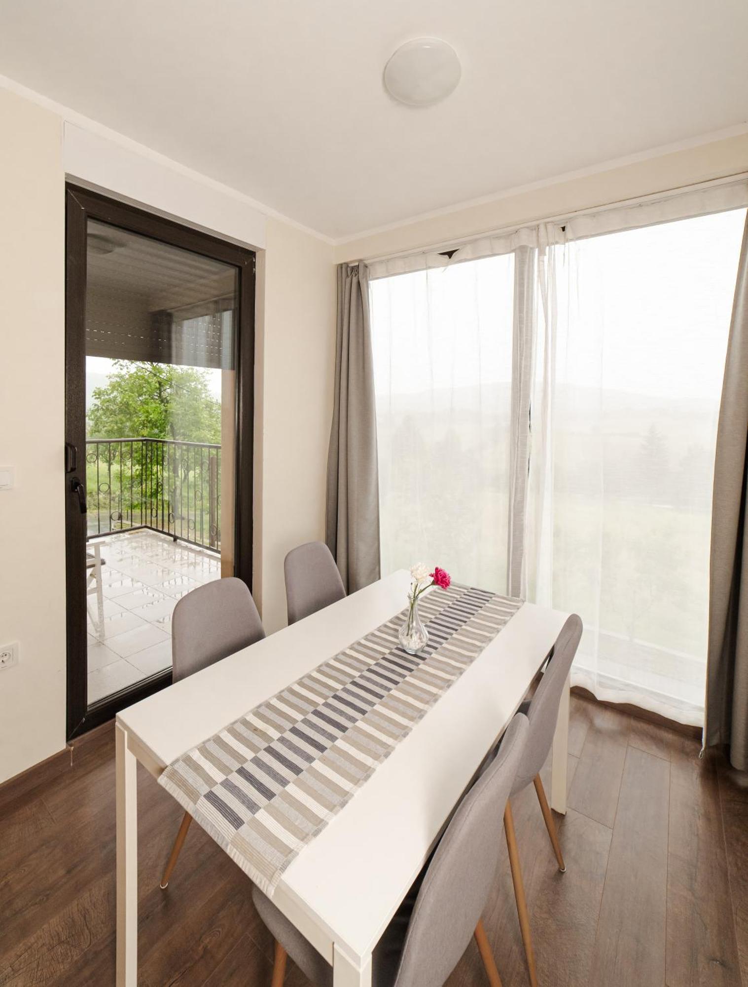 Jankovi Dvori Hotel Rakovica Eksteriør billede